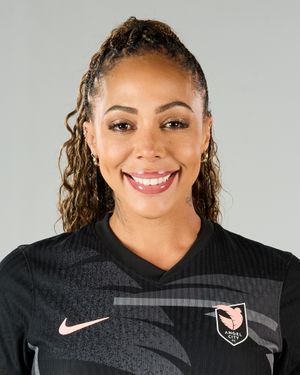 Sydney Leroux photo