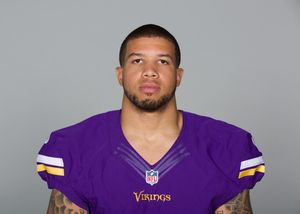 Kyle Carter photo