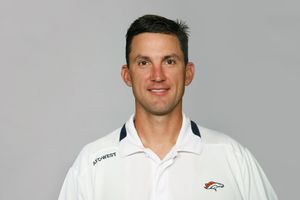 Dennis Allen photo