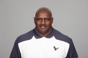 Cedric Smith photo