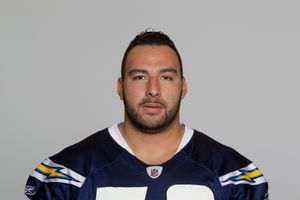 Louis Vasquez photo
