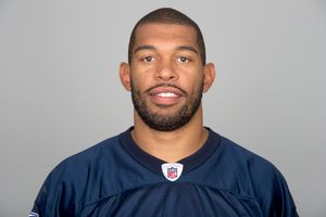 Julius Peppers photo