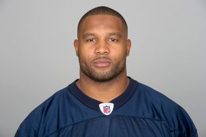 Lance Briggs photo